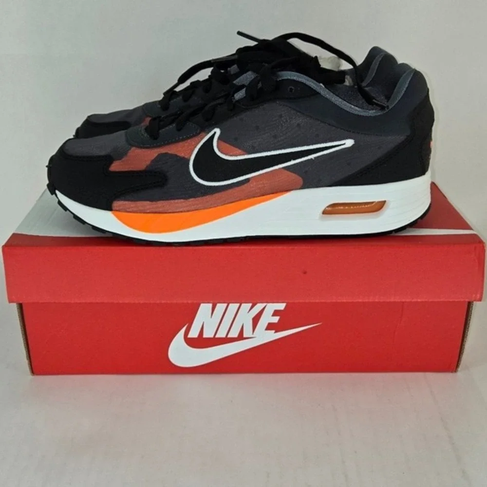 Nike Air Max Solo SE Anthracite Black Total Orange FJ2594-001 Mens 8 Womens‎ 9.5
