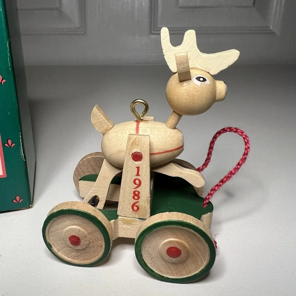 1986 Hallmark‎ Keepsake Wooden Reindeer Nostalgic Childhood Series Ornament
