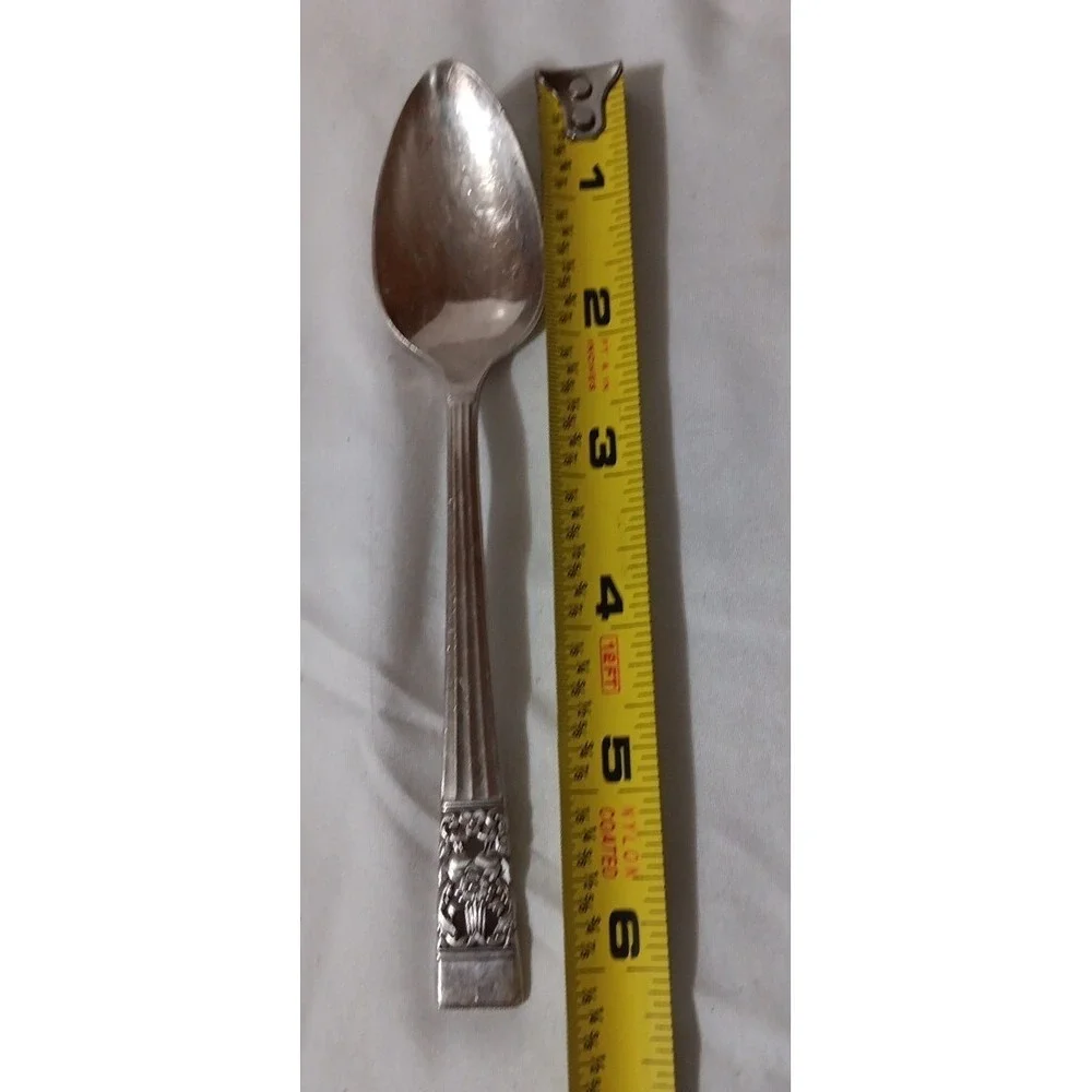 Vintage Oneida‎ Community Dinner Spoon Replacement Silver Plate Coronation READ