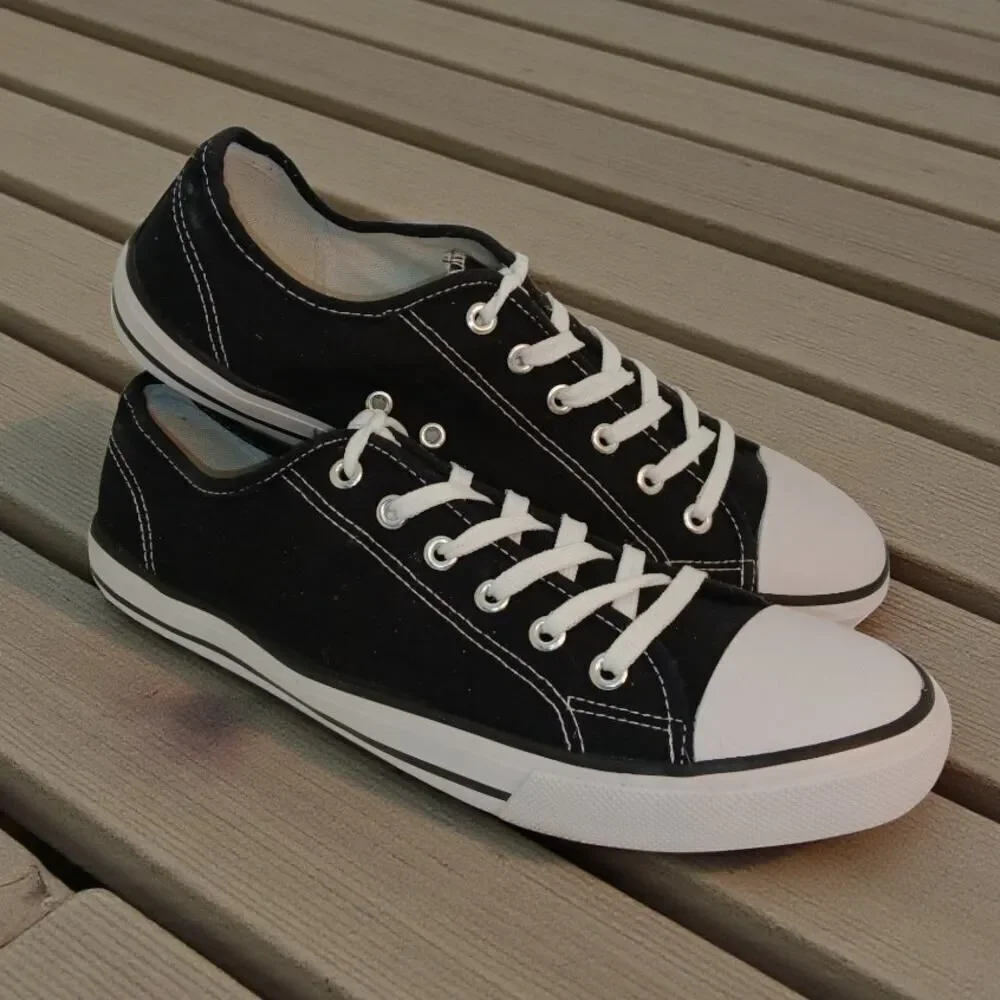 OT Revolution Men's Black & White Canvas Sneakers - Size 9