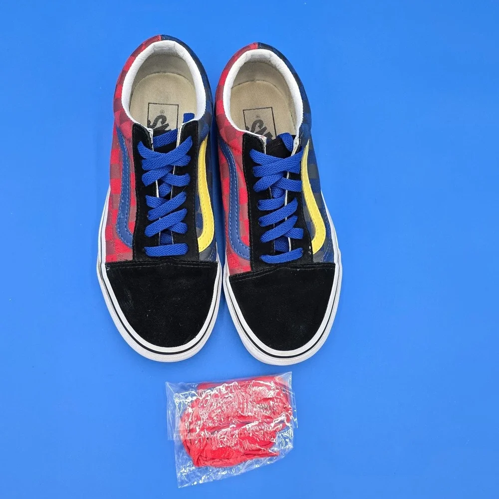 Vans black re really