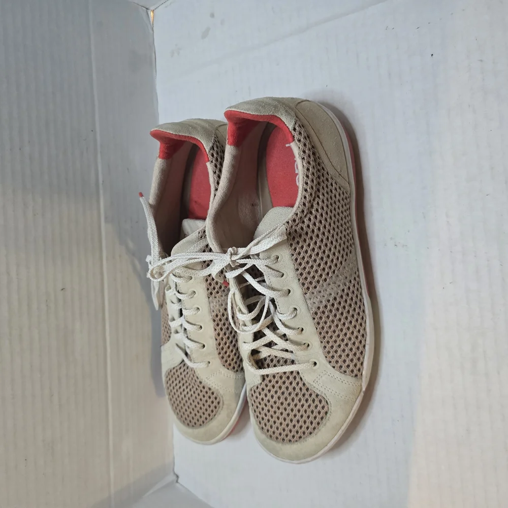 PLAE red beige sneakers