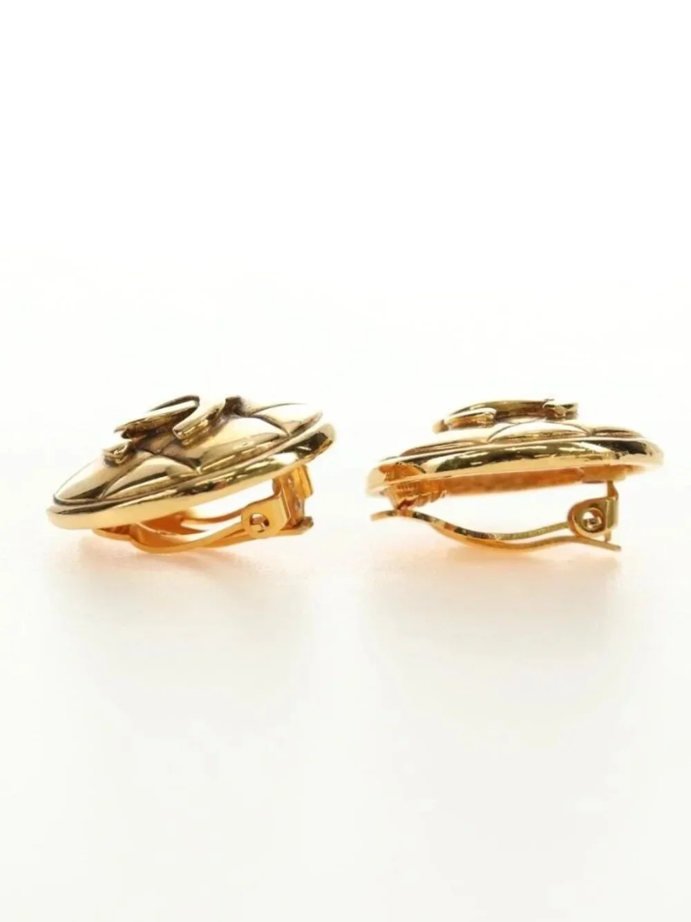 CHANEL Earring metal Gold Tone CC Auth 184597V