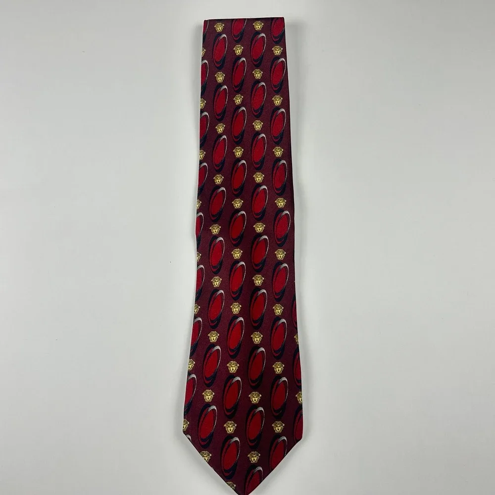 Vintage Gianni Versace Burgundy‎ Iconic Medusa Medallion 100% Silk Tie Italy