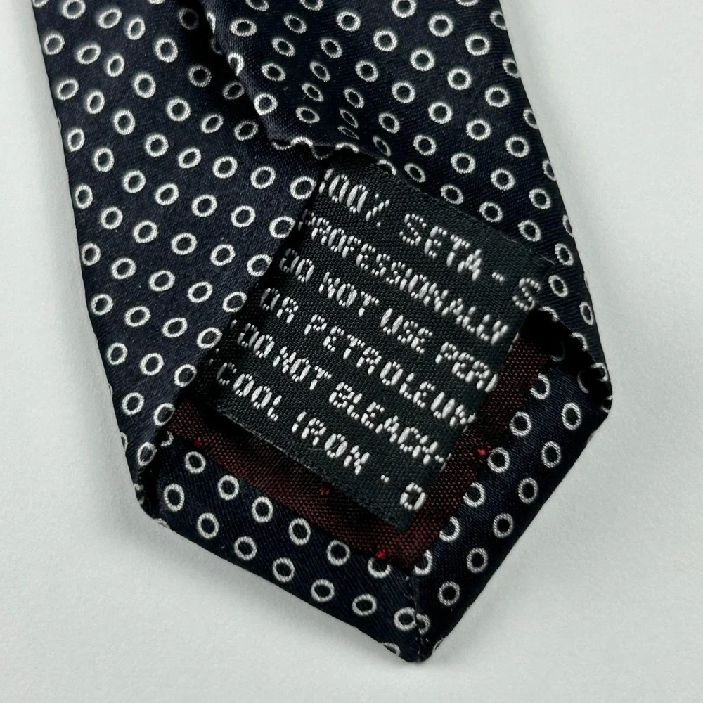 Vintage Gianni Versace Burgundy‎ Iconic Medusa Medallion 100% Silk Tie Italy