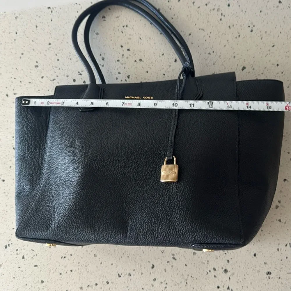Michael Kors Mercer Large Satchel Black Leather Handbag Top Zip Closure Bag GUC