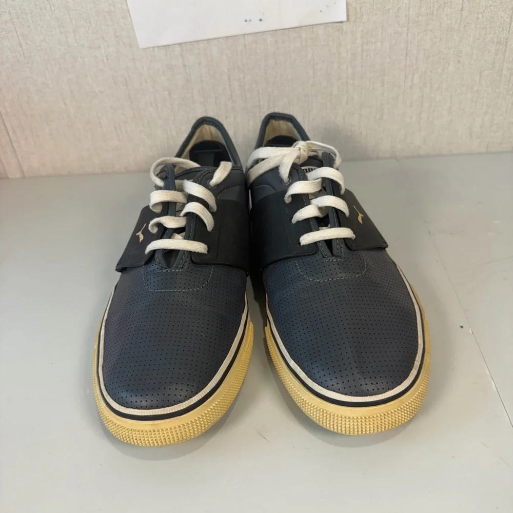 PUMA men's gray w/black rubber trim lace up oxford shoes size US‎ 12