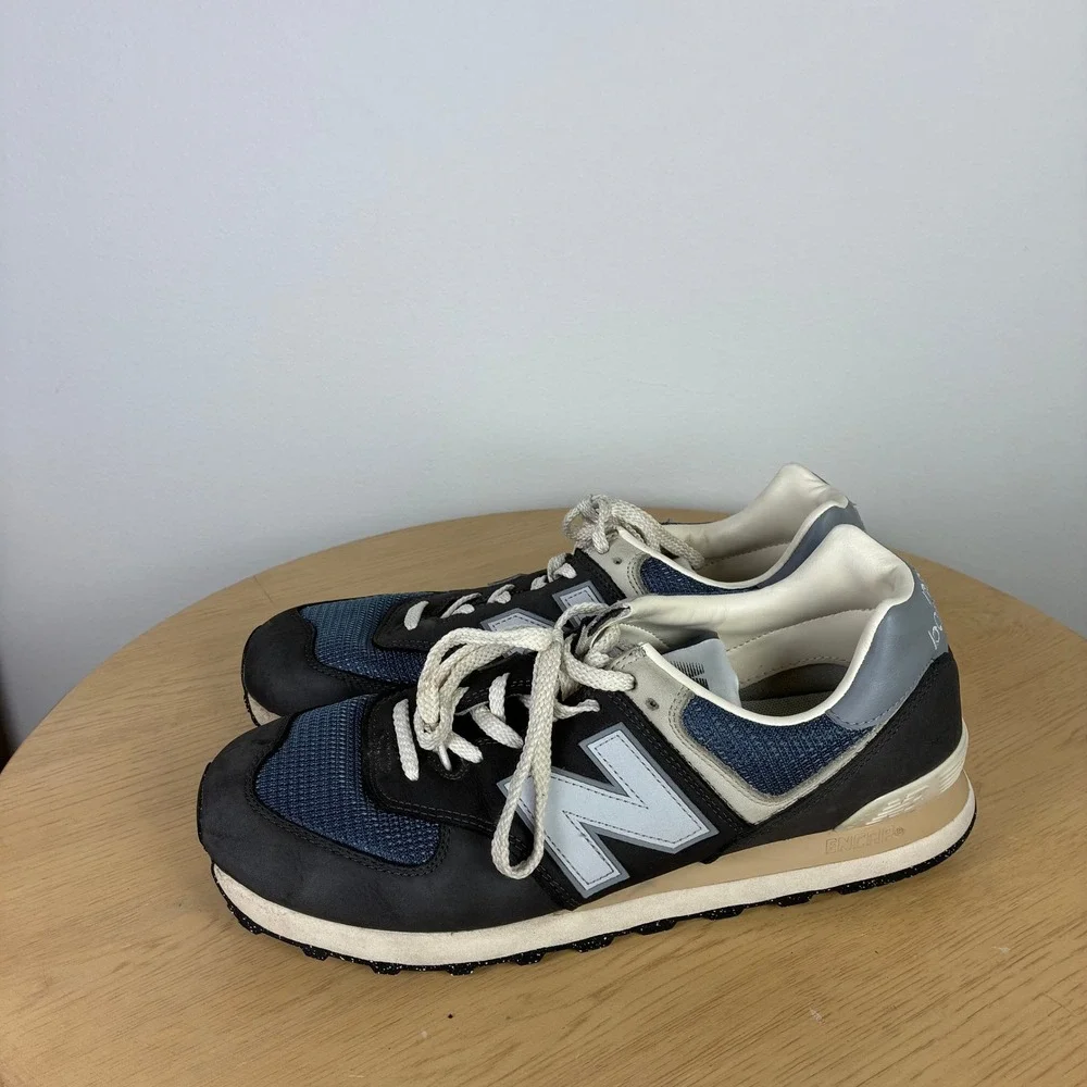 New Balance 574 Sneakers Men's 11.5 Retro Minimalist Suede Mesh Low Top Shoes