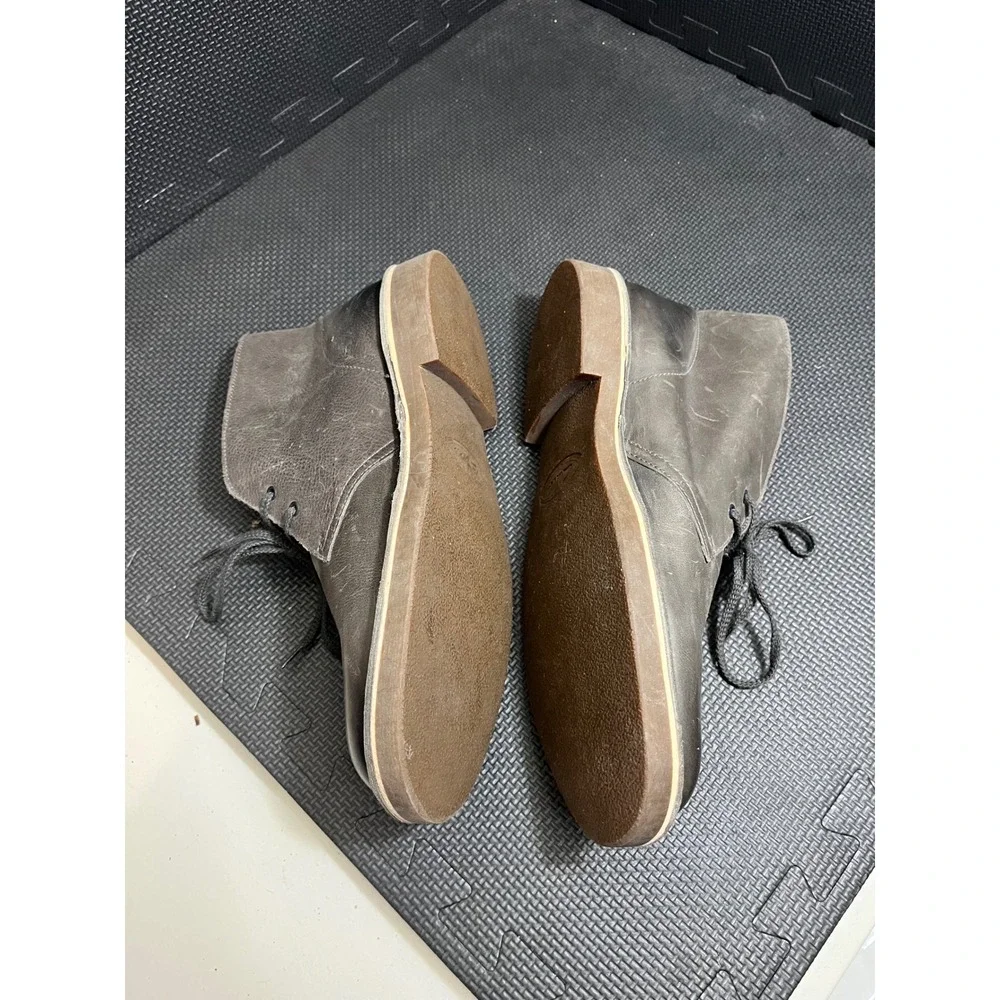 Clarks Bushacre 2 Desert Boots Mens 11.5 Grey Distressed Leather Chukka 26113054