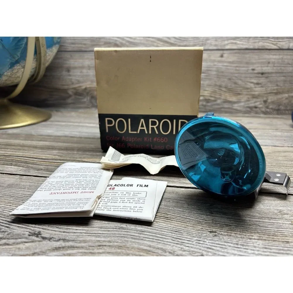 Polaroid capture essence