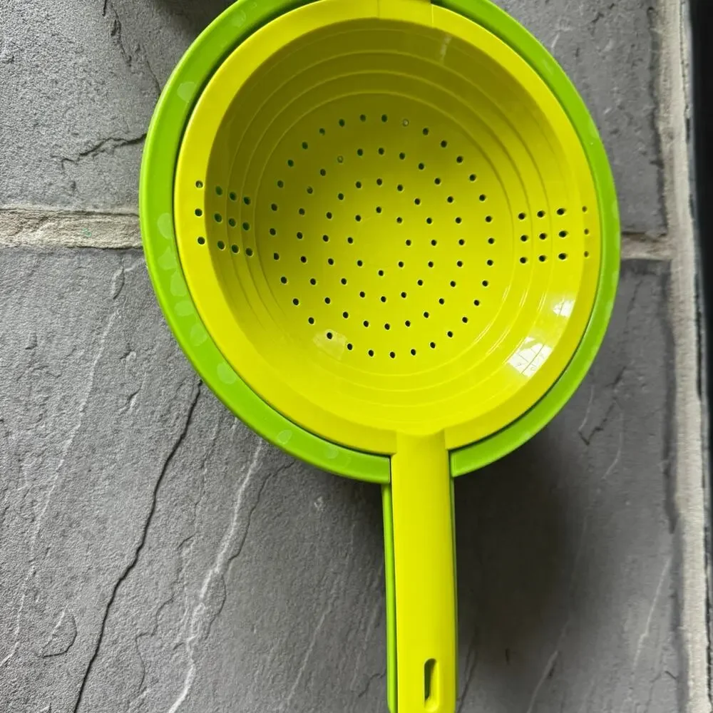 Tupperware double colander strainer