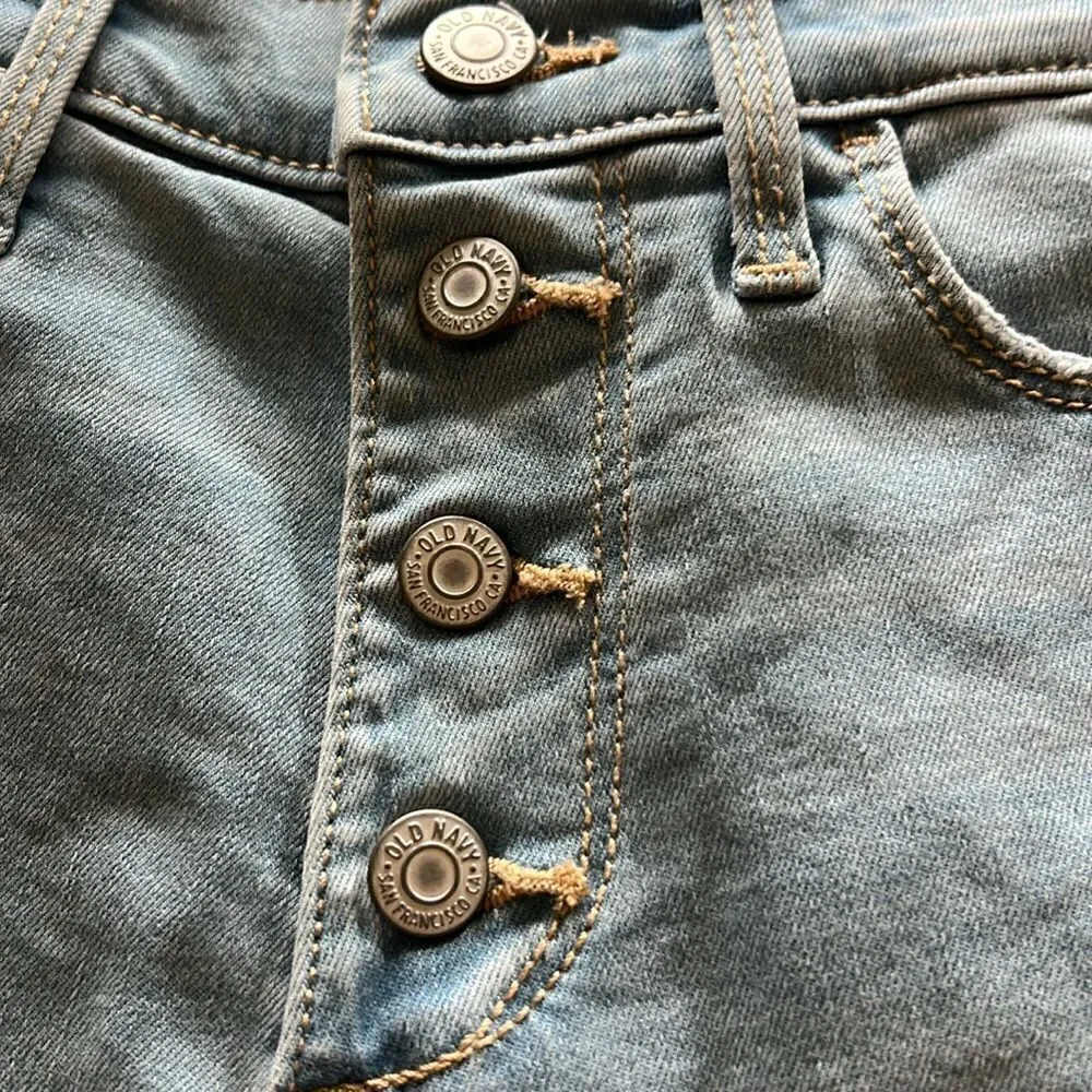 Old Navy light 14