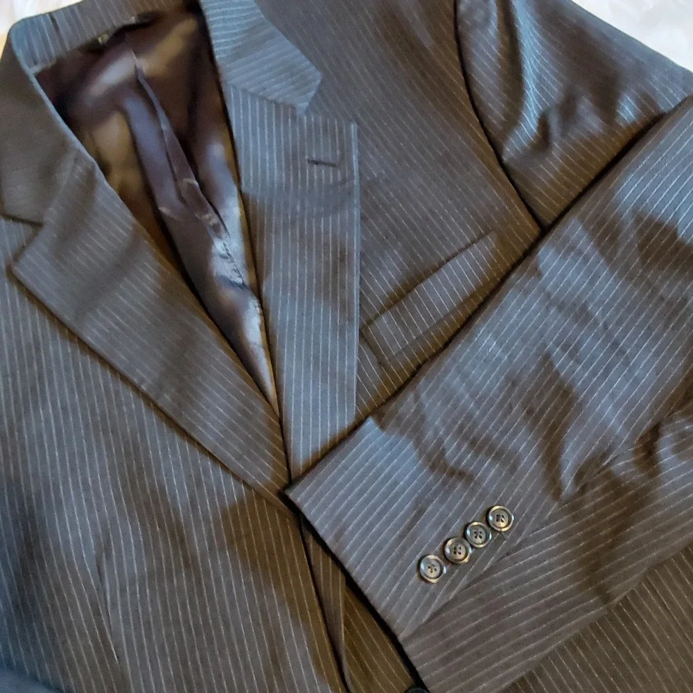 Jos A Bank Blazer Mens 43L Charcoal Pin Stripe 2 Button Sport Jacket Wool‎ $650