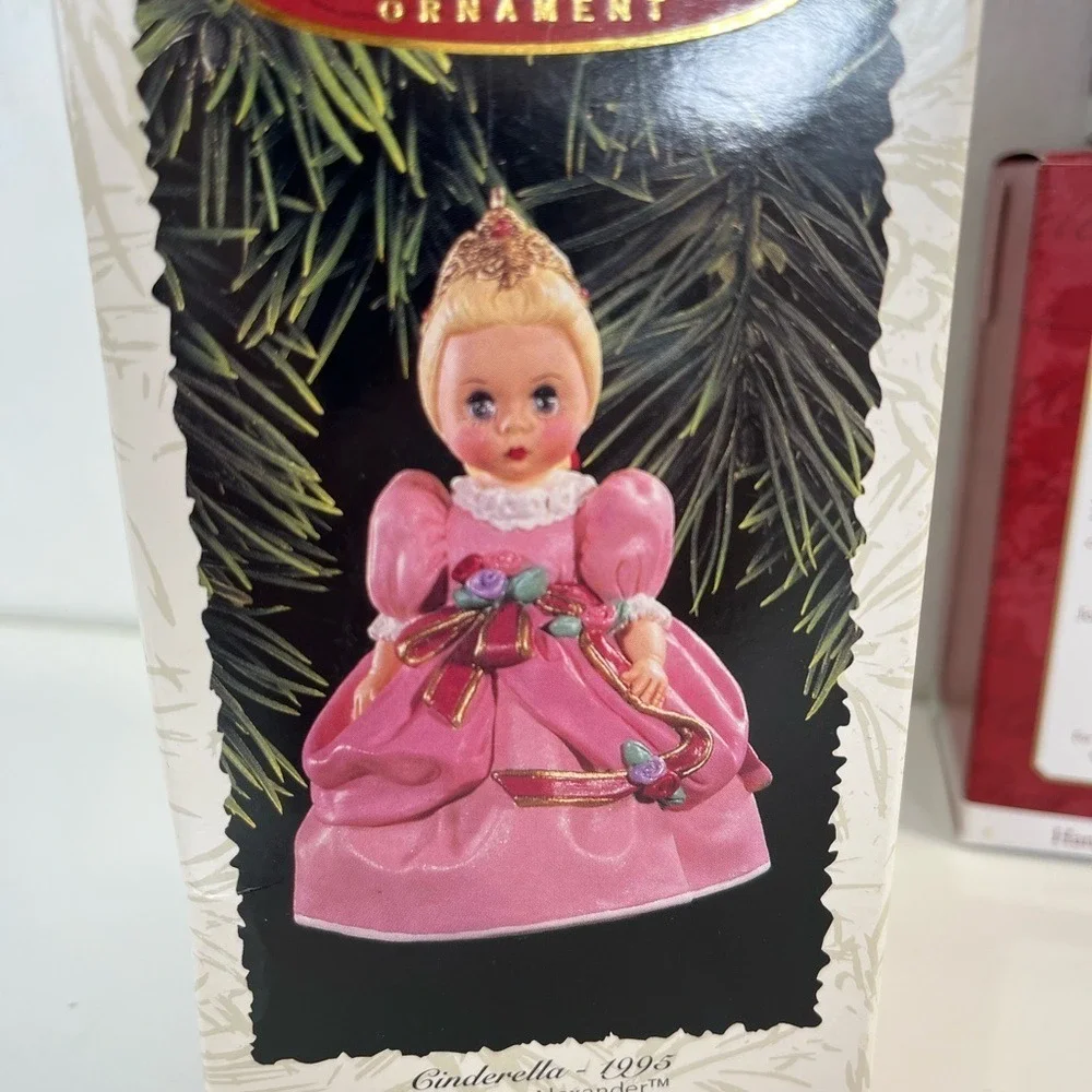 Madame Alexander Hallmark Ornaments lot of 4  ‎  1991 - 2000