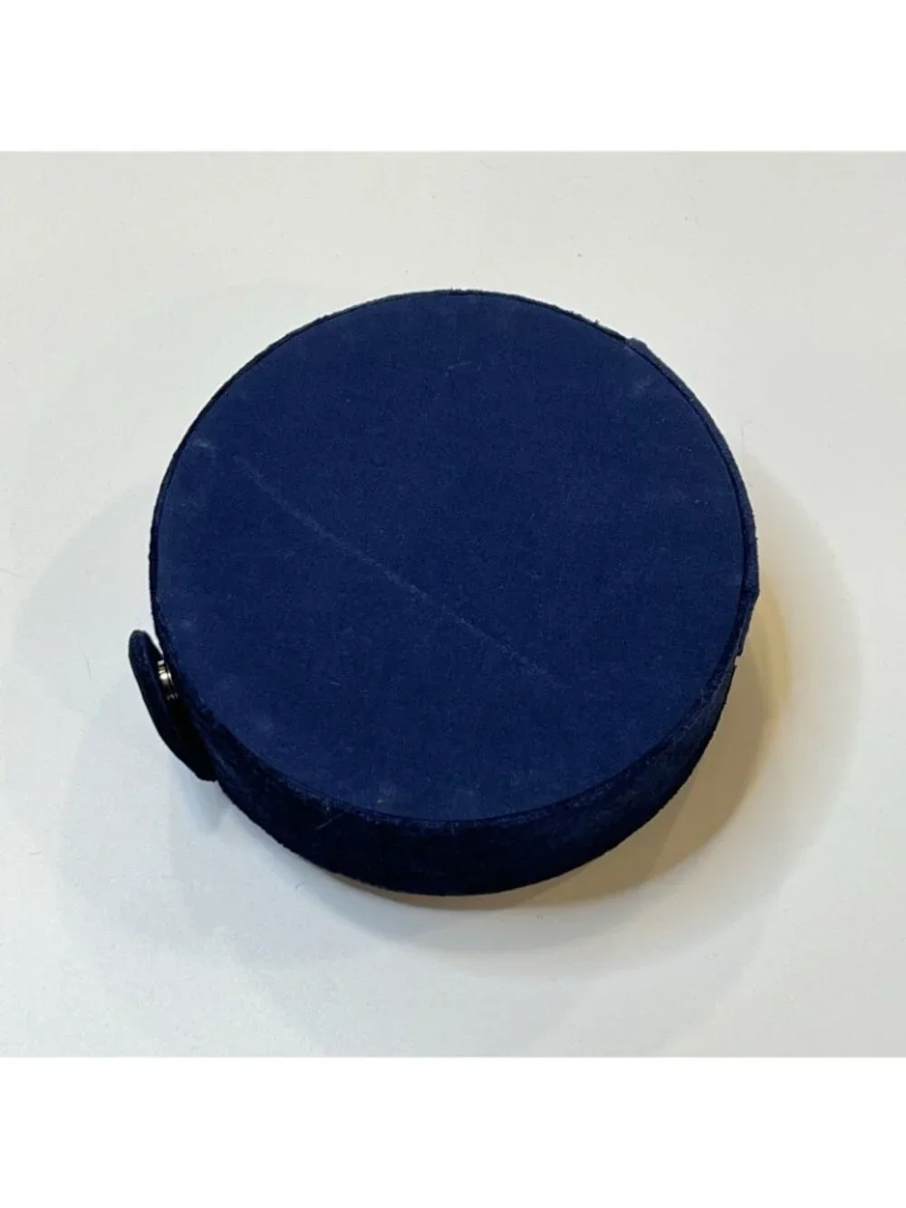 Unbranded elegant round