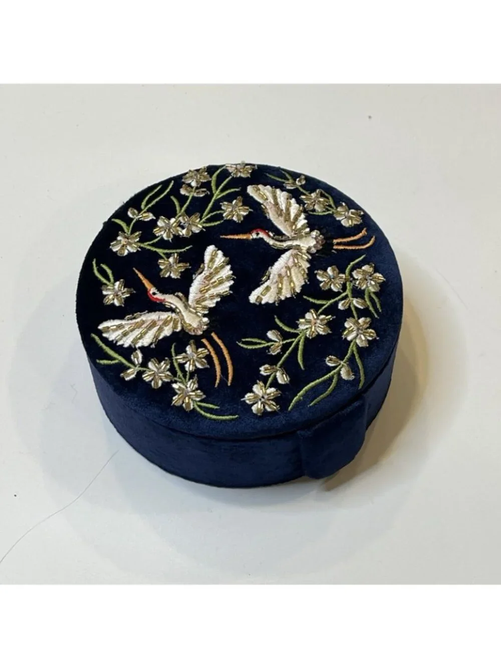 Unbranded elegant round