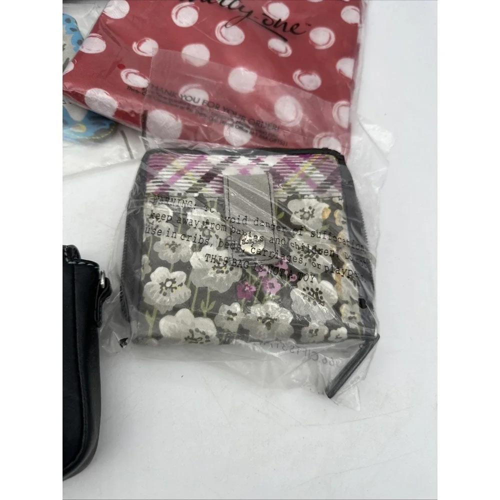 Lot Of 8 - Thirty One Wristlet, Makeup Bag, Crossbody, Coin purse