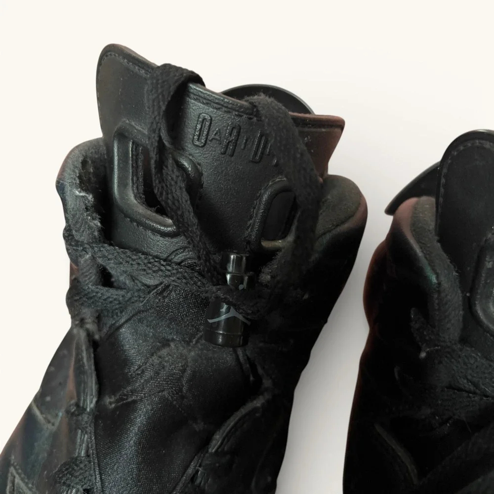 Michael Jordan white shoes cushioning