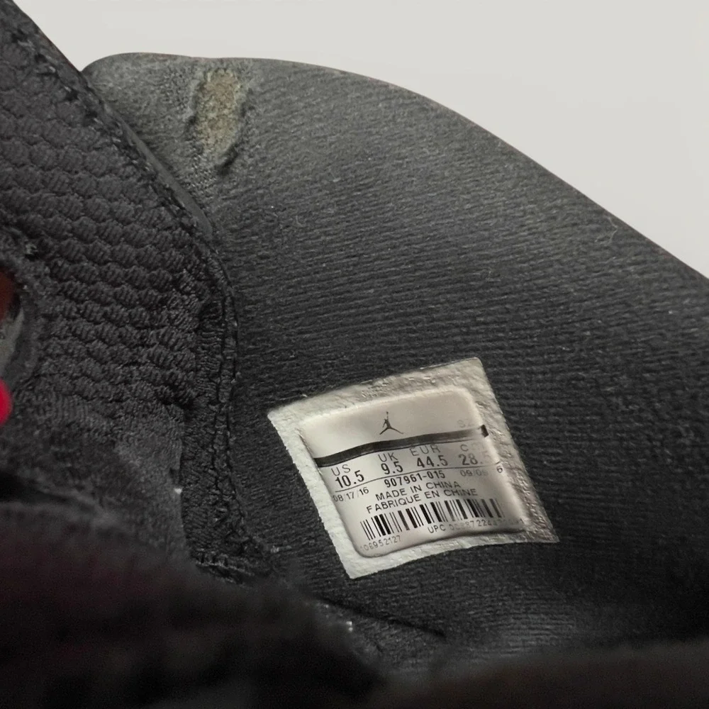 Michael Jordan present color