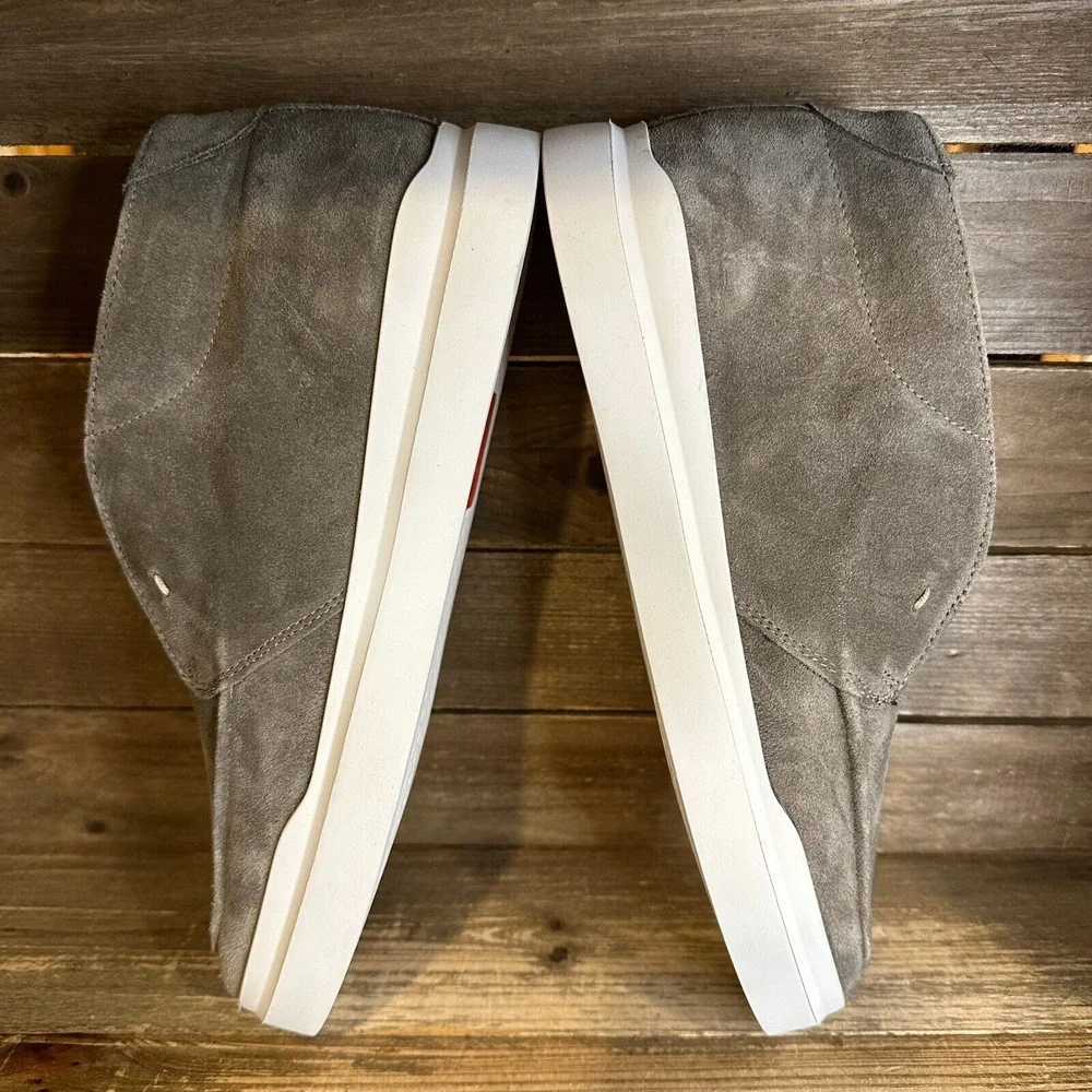New NWOB Mens Boggi Gray Suede Leather Ankle‎ Chukka Boots Size EU 43 US 9 M