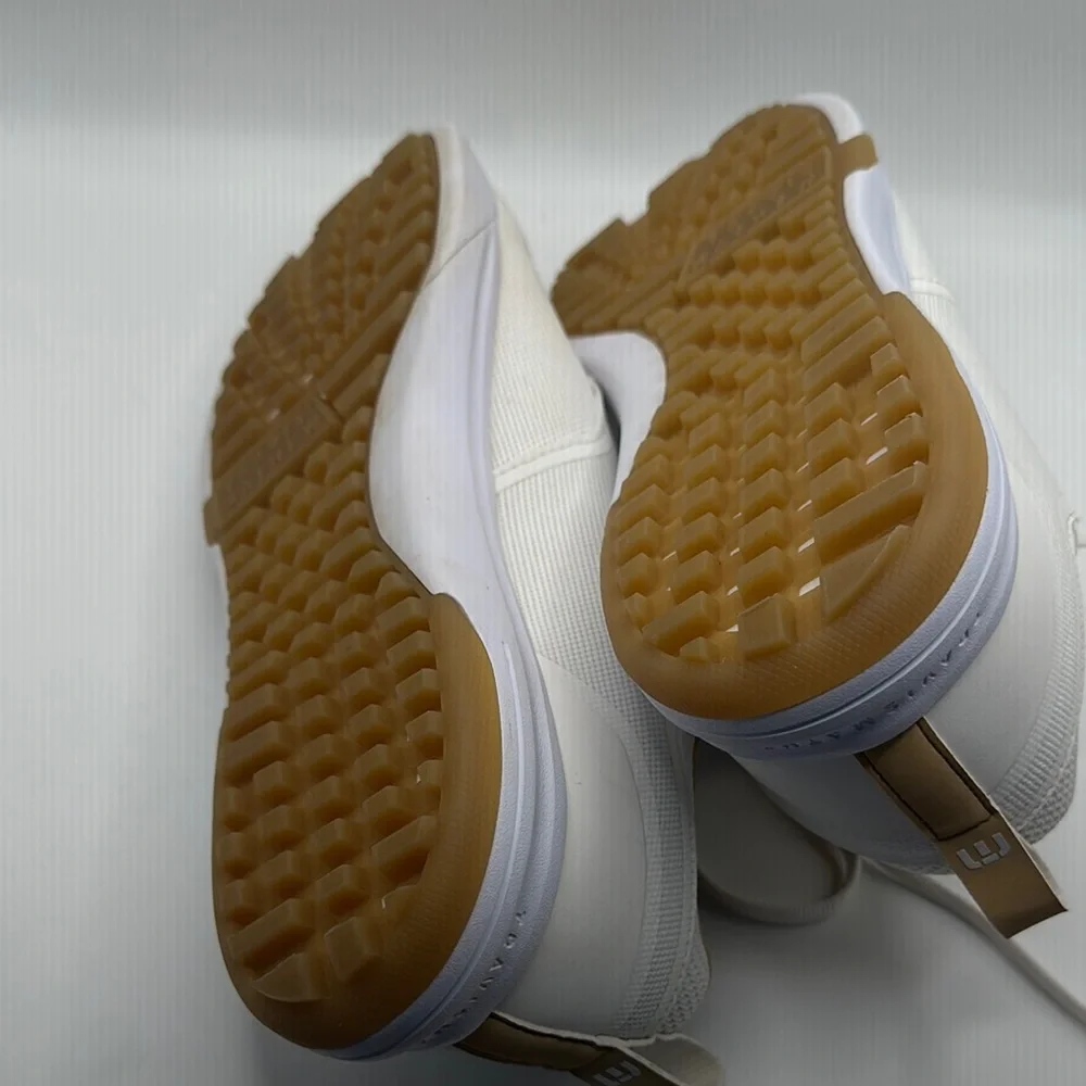 Travis Mathew Sz 11 The Daily Pro White and Tan Sneakers Minimalist‎ Design