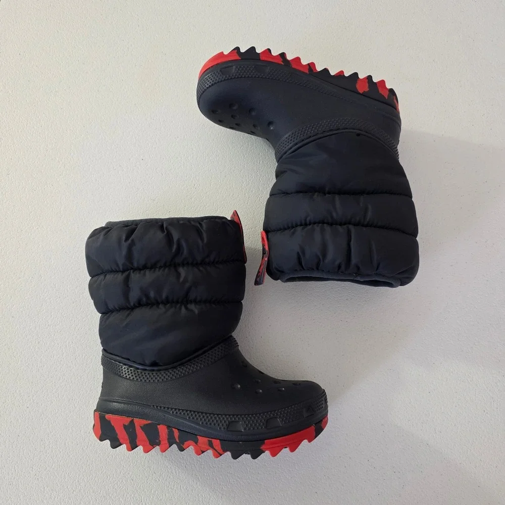 CROCS material croslite