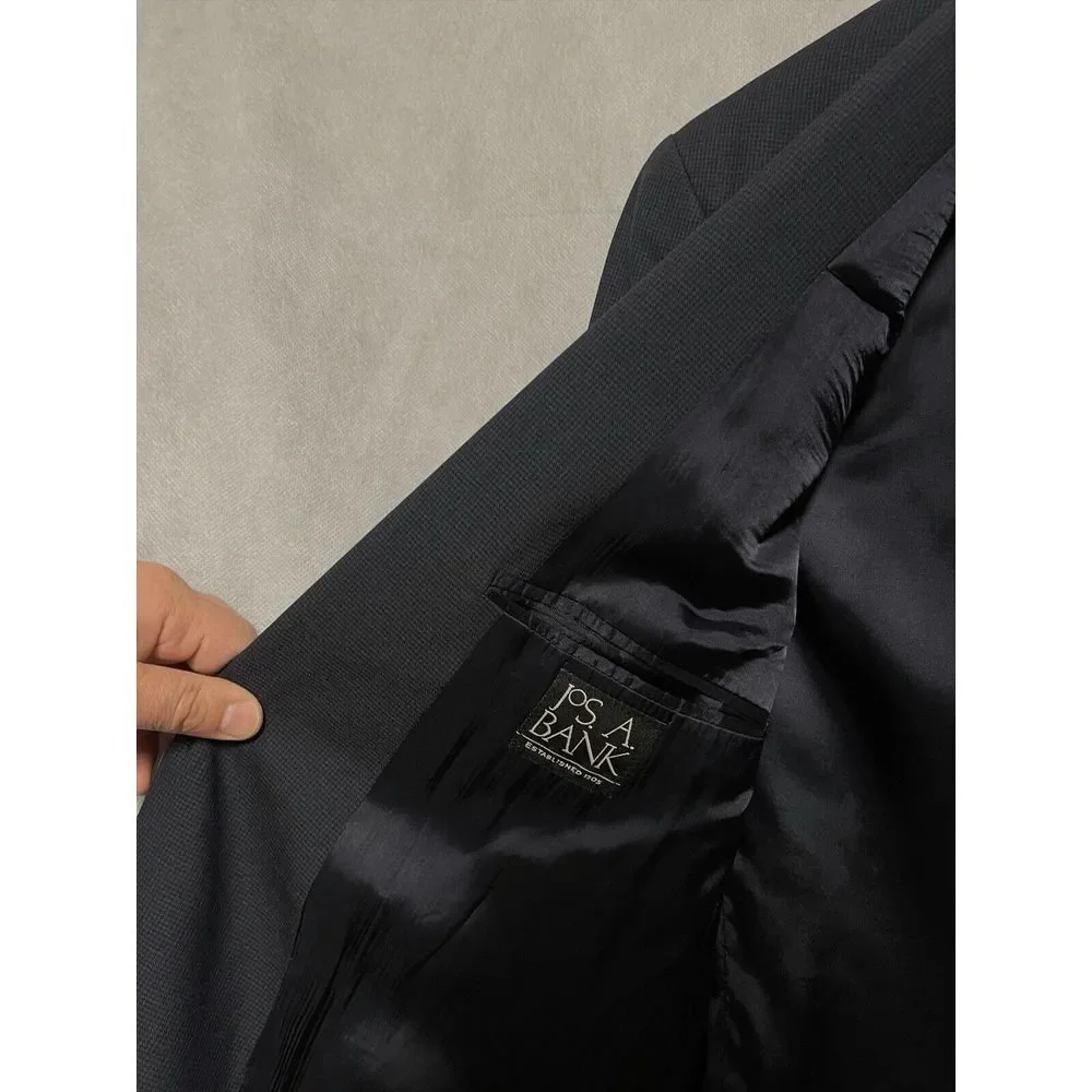 Jos. A. Bank size 40r