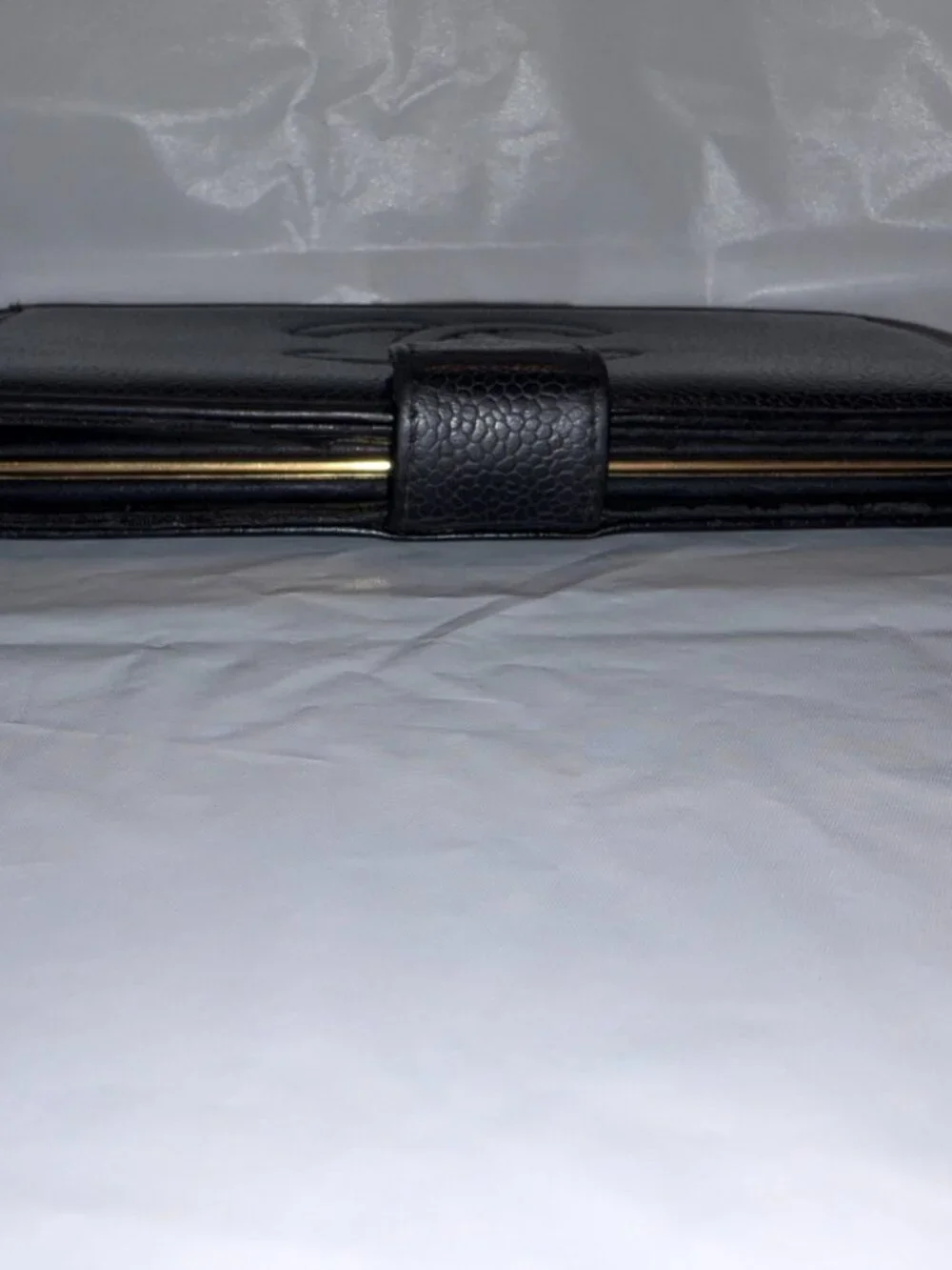 CHANEL authentic wallet