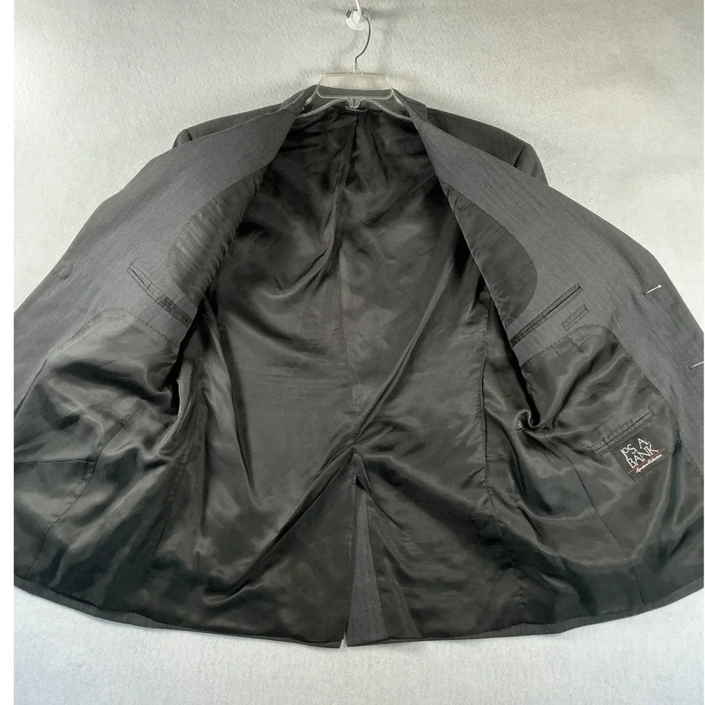 Jos. A. Bank notched classic crafted