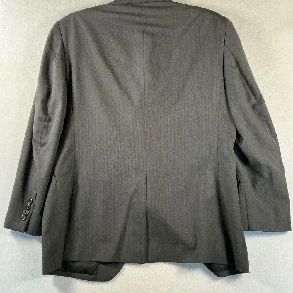 Jos. A. Bank pockets by 21