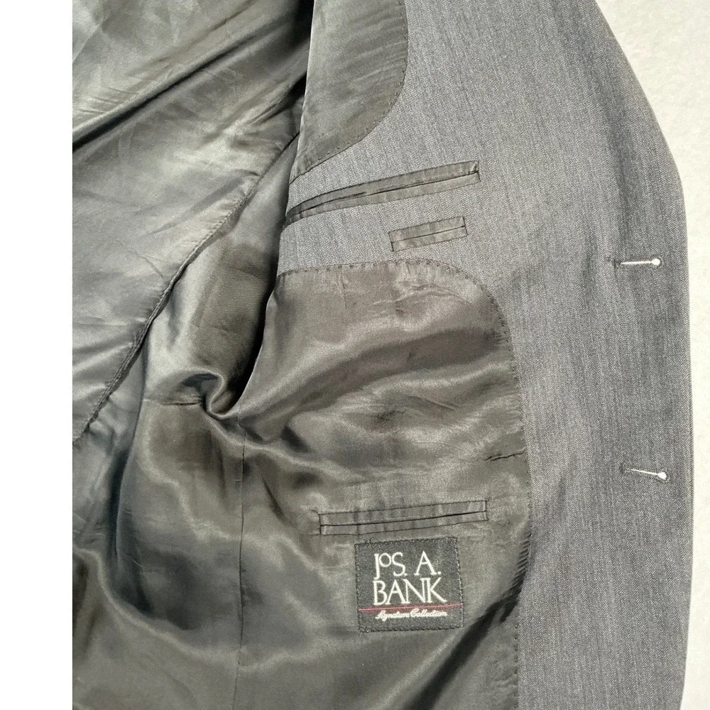 Jos. A. Bank clean suitable wool