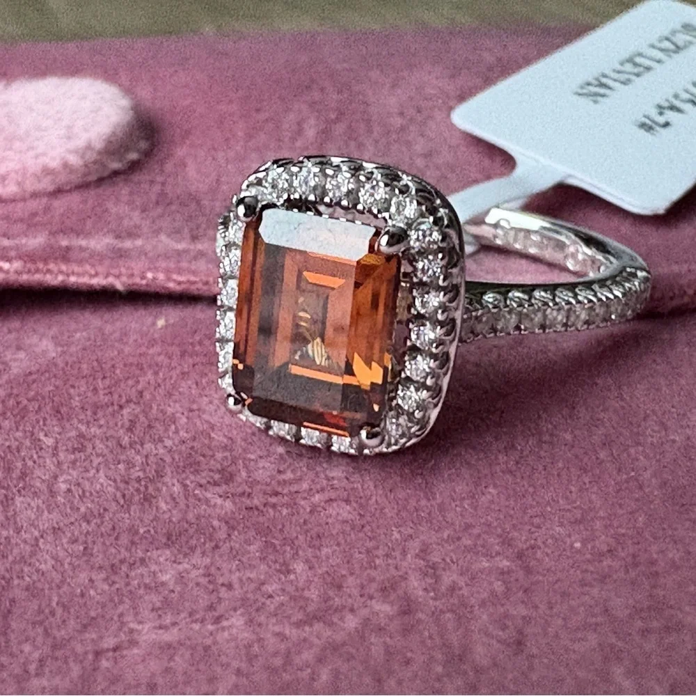 Suzy Levian halo suzy cz