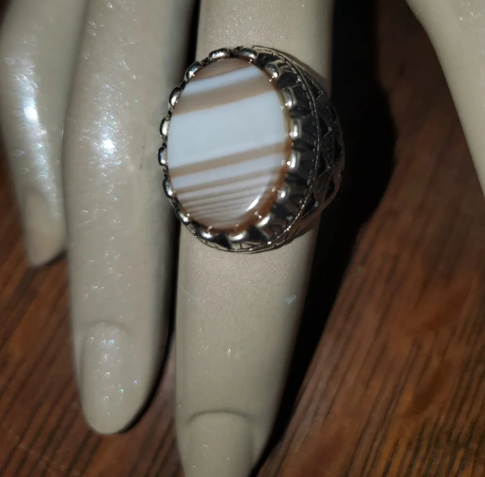 Elegant chunky Striped Silver Ring