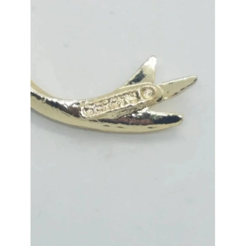 N/A vintage brooch