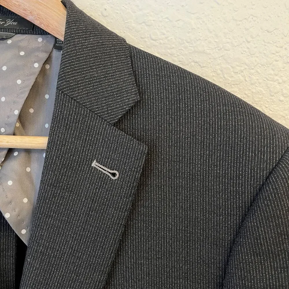 Indochino owner contrast