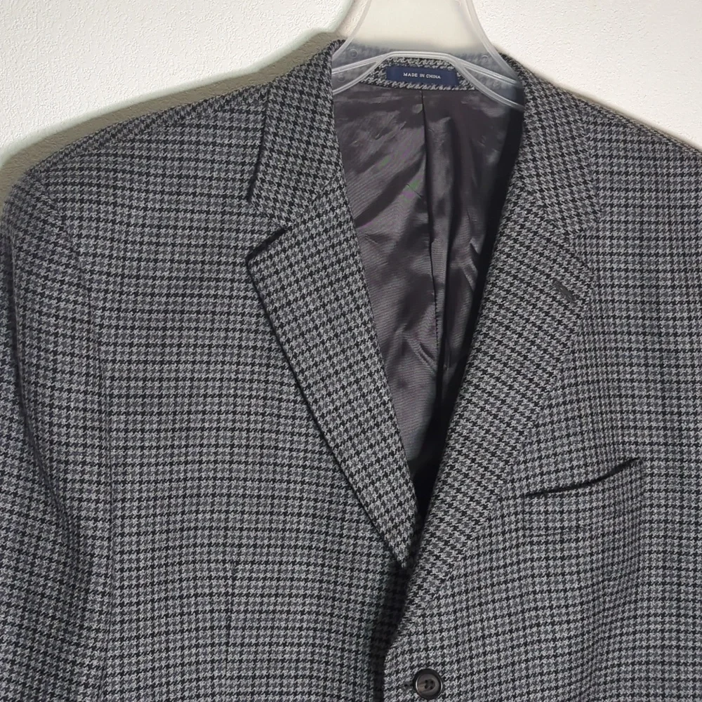Ralph Lauren notched lapel