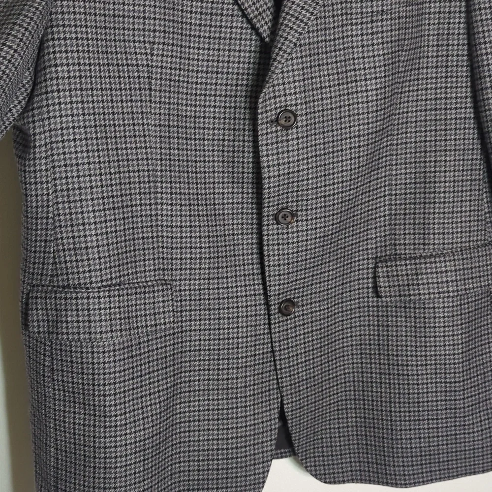 Ralph Lauren notched lapel