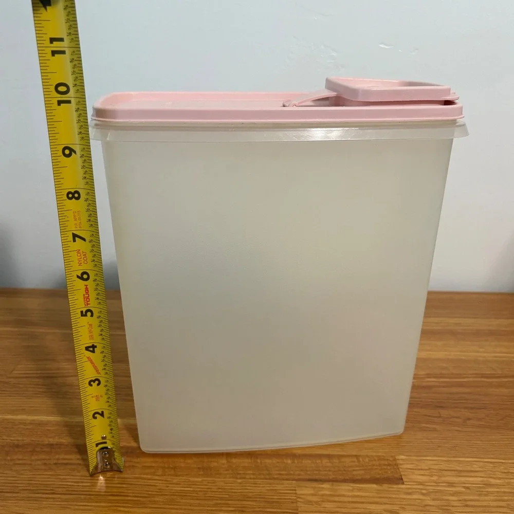 Vintage Tupperware‎ Store N Pour 13 Cup Cereal Keeper Pink Lid Clear Container