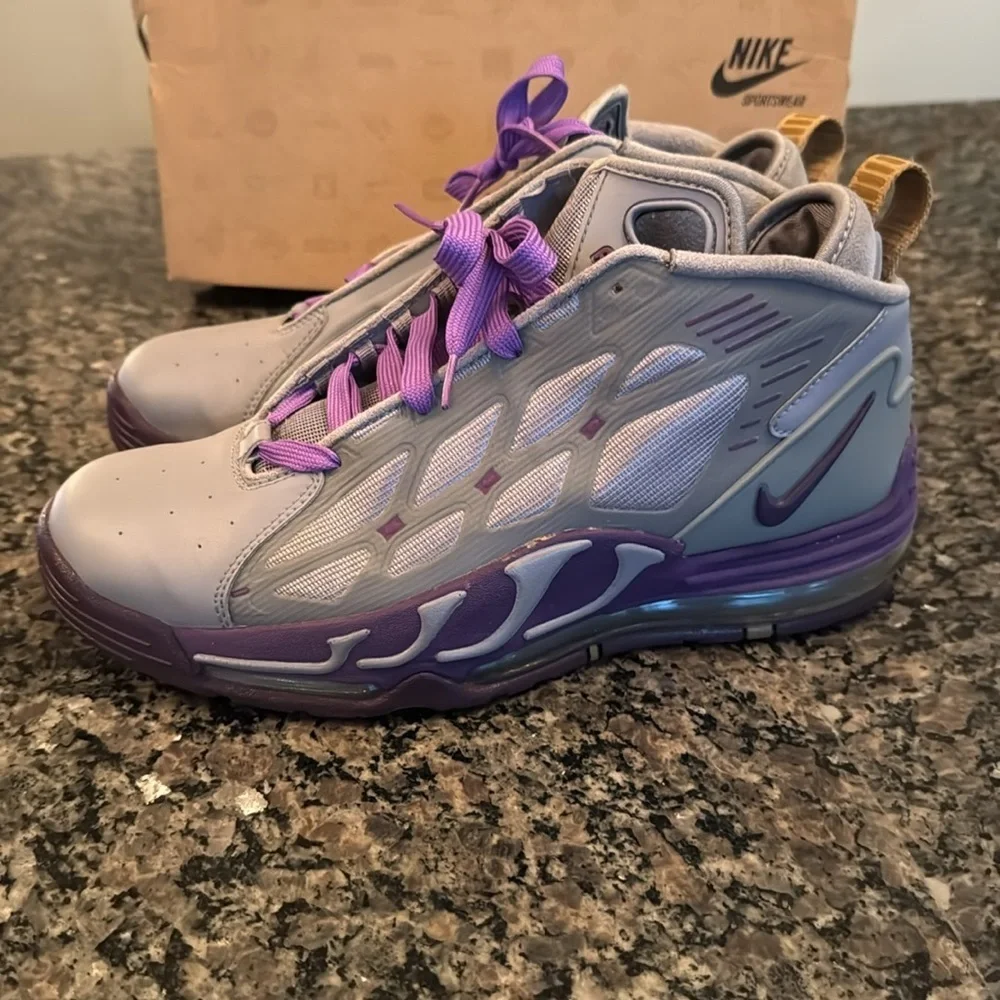 Nike purple comes non