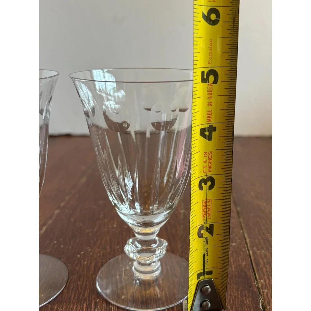 The Unbranded Brand faceted light base