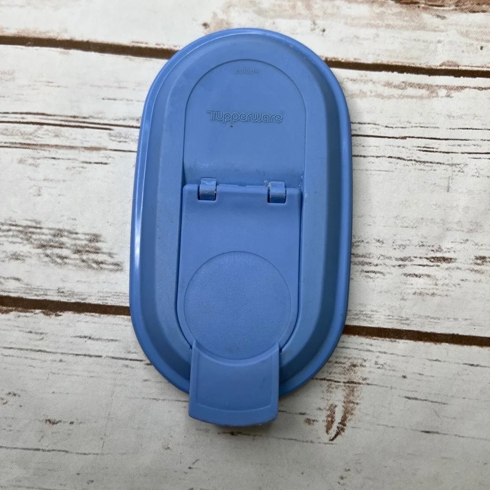 Tupperware preowned smoke
