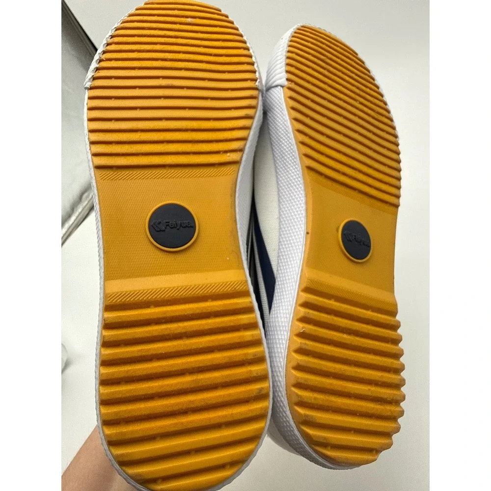 Feiyue navy lace