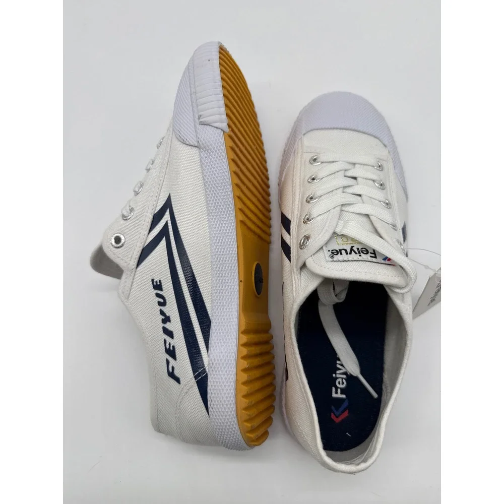 Feiyue lo blue flexibility