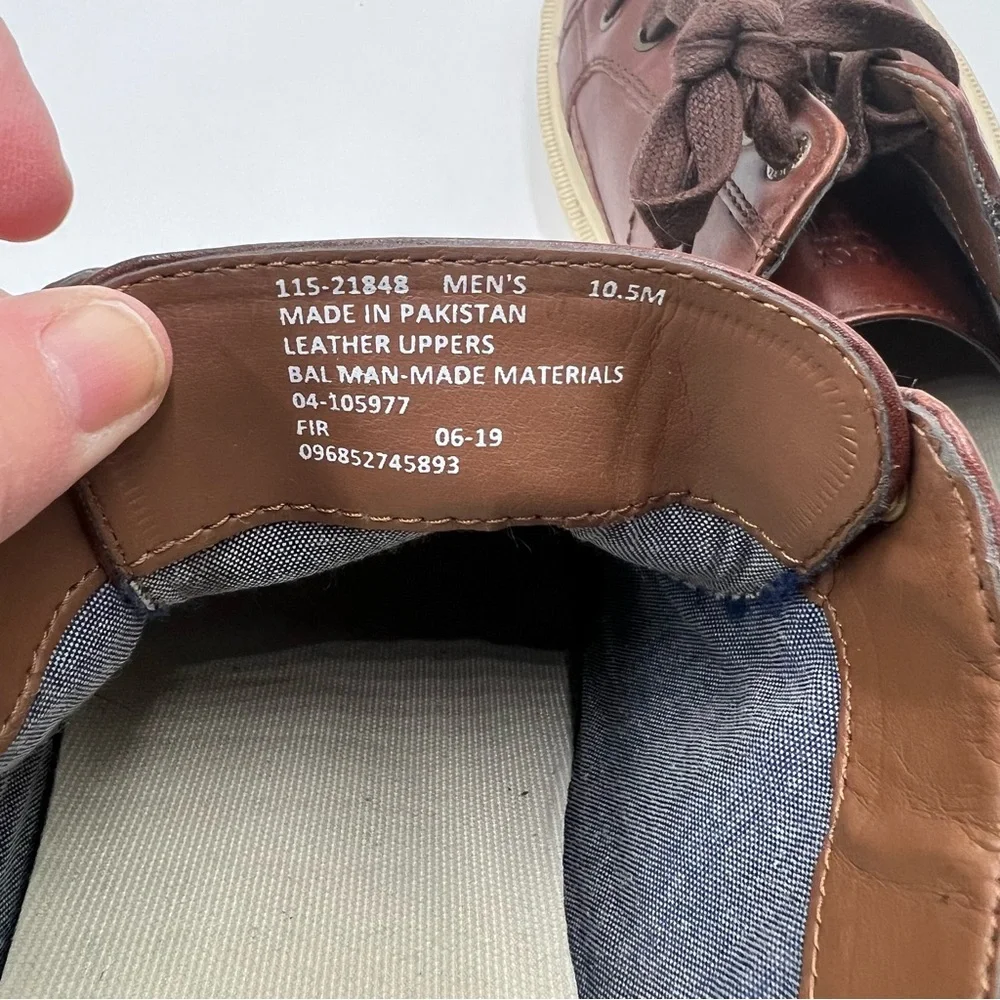 Lucky Brand accents these