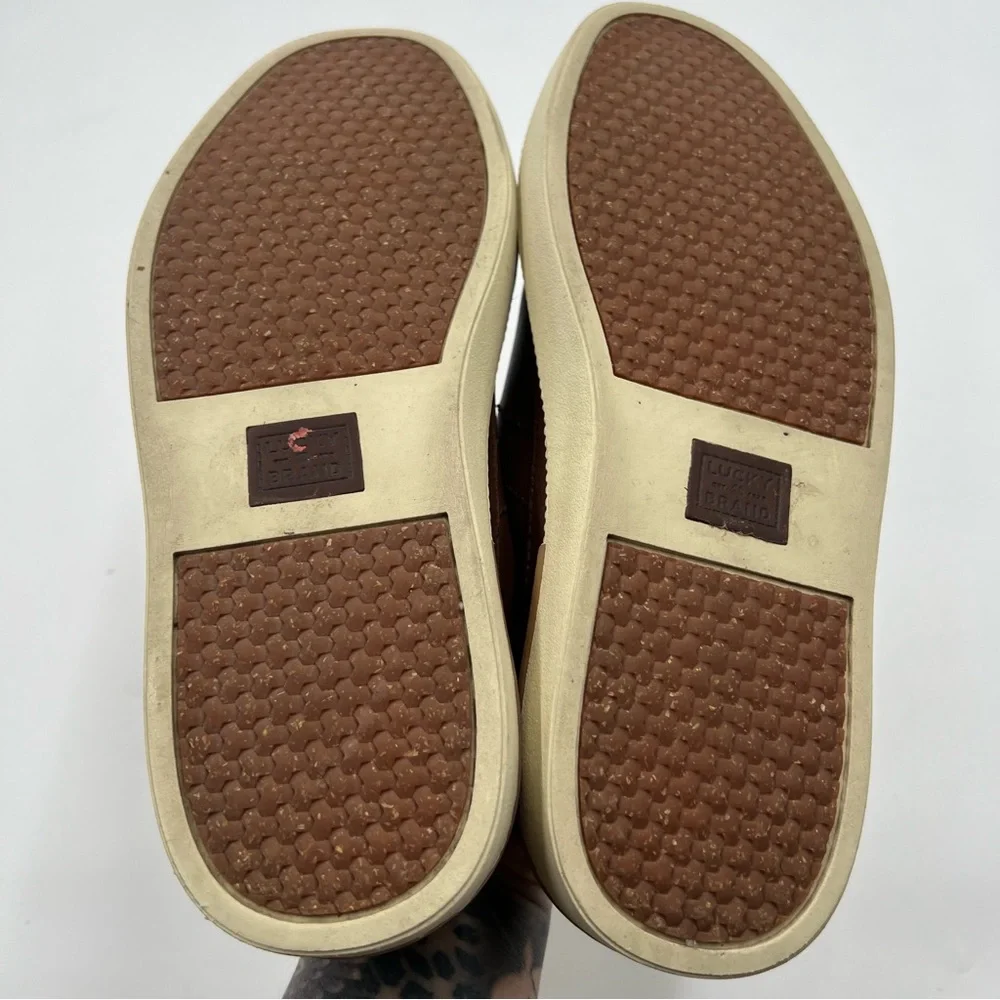 Lucky Brand business top toe