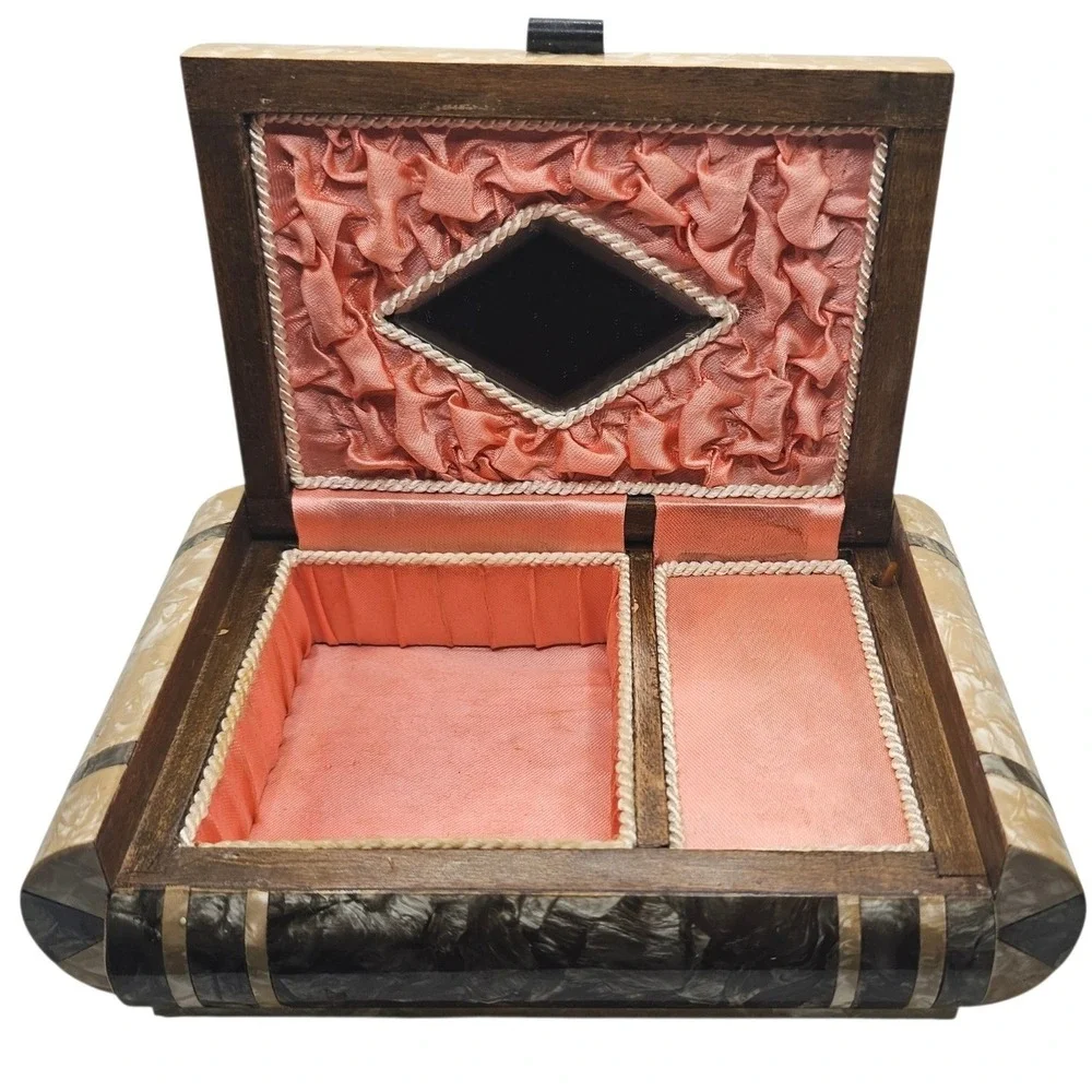 Vintage‎ Musical Jewelry Box Windmill Scene Pearlized Finish - READ DESC