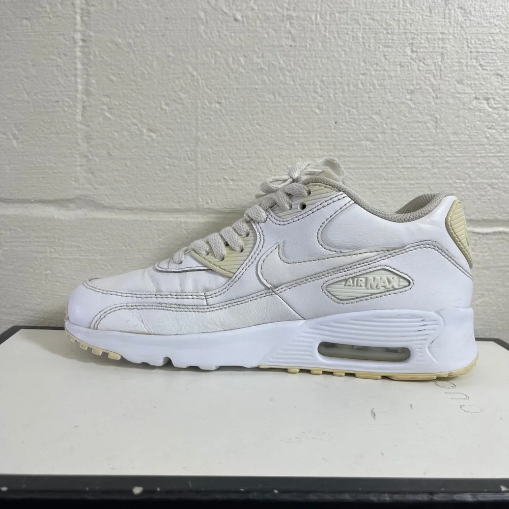 Nike Air Max 90 833412-100 All White Leather Sneaker Shoes Youth Size US 5.5 Y