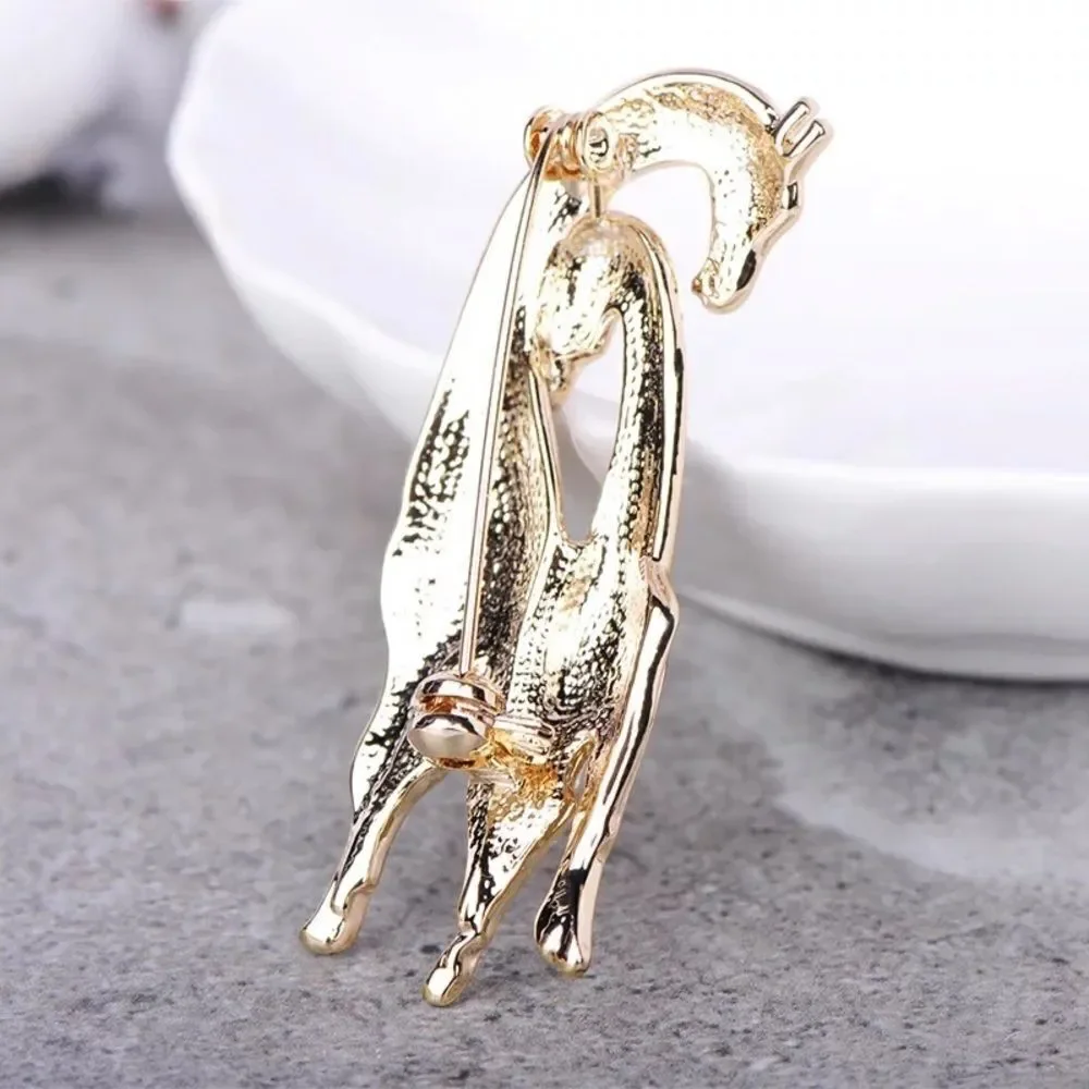 VQ Giraffe Family Brooch