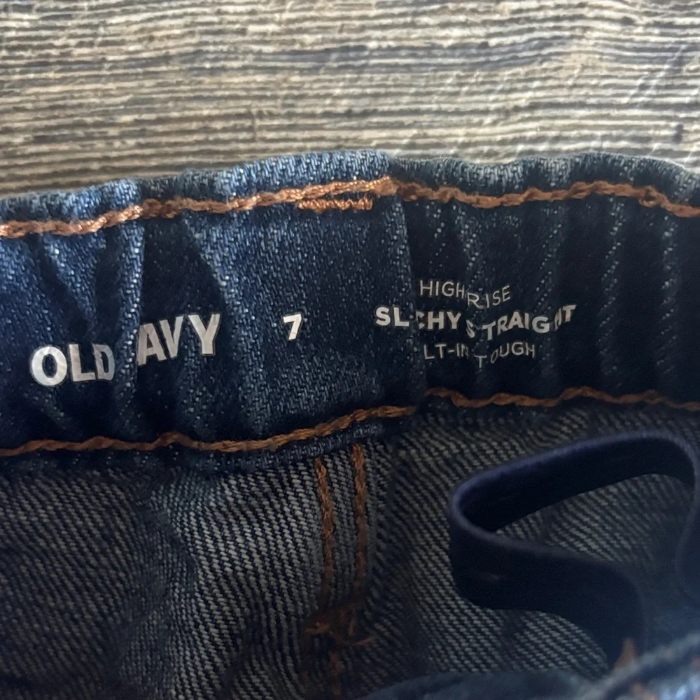 Old Navy stylish dark
