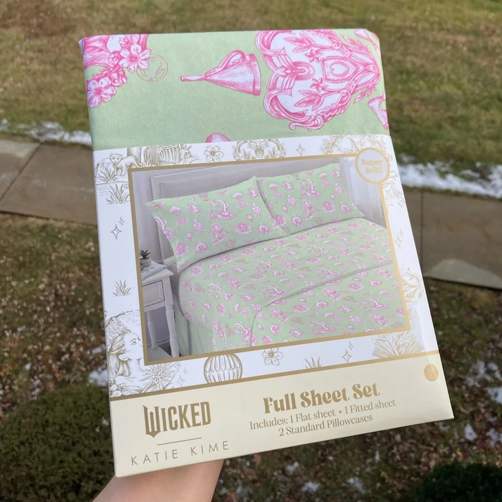Wicked For Good Katie Kime Artwork Full Sheet Set Green Pink Character Artwork